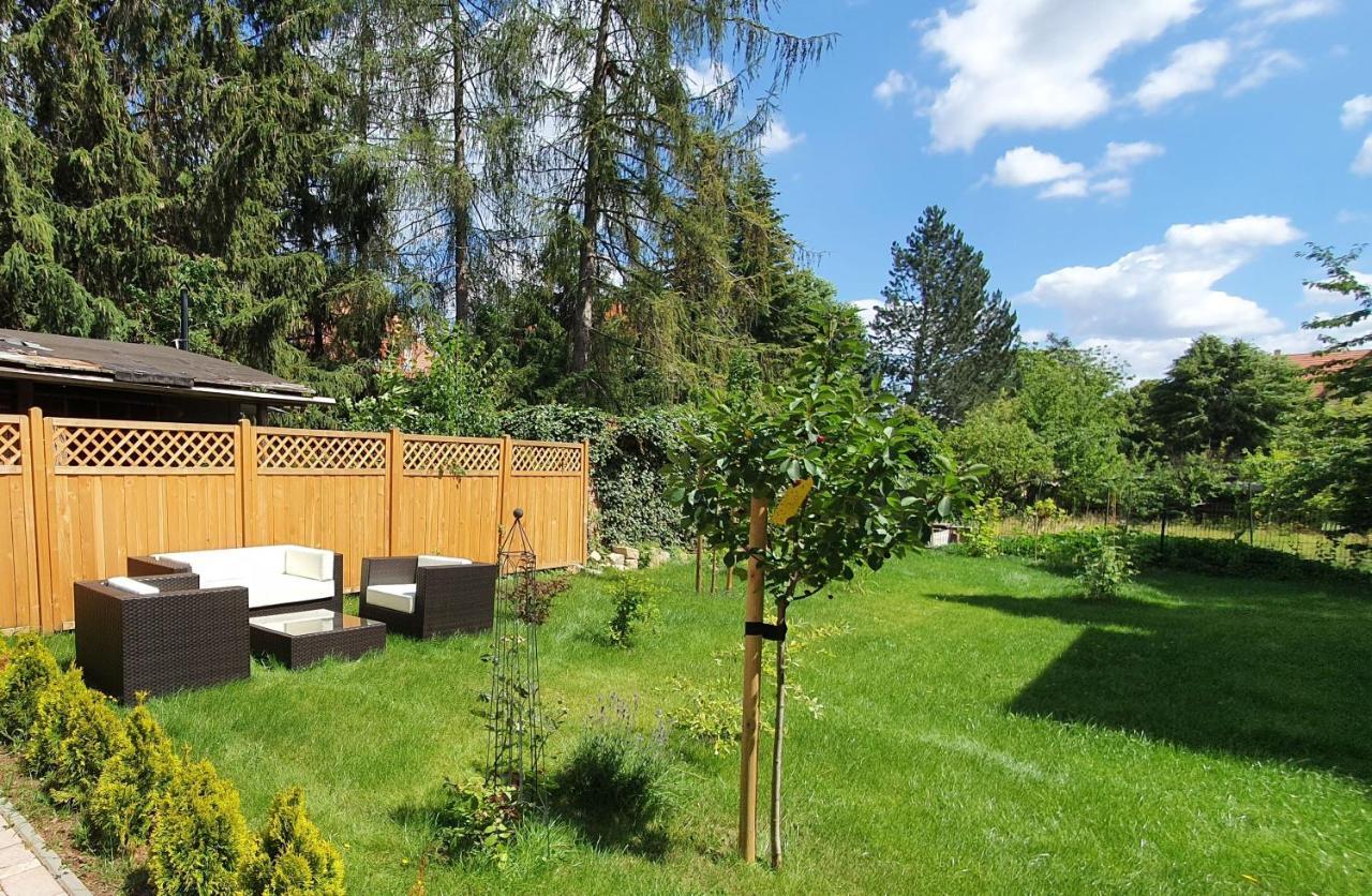 Pineapple Apartments Dresdner Heide Mit Garten Dresden Exterior foto